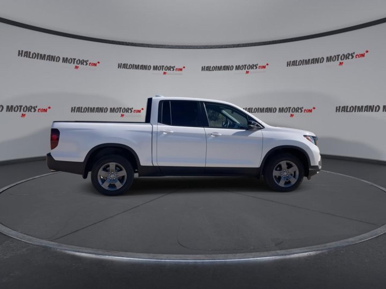 2025 Honda Ridgeline TrailSport Crew AWD | Remote Start | Leather Seats | Heated Seats Photo