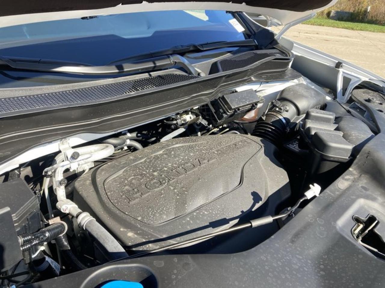 2025 Honda Ridgeline TrailSport Crew AWD | Remote Start | Leather Seats | Heated Seats Photo