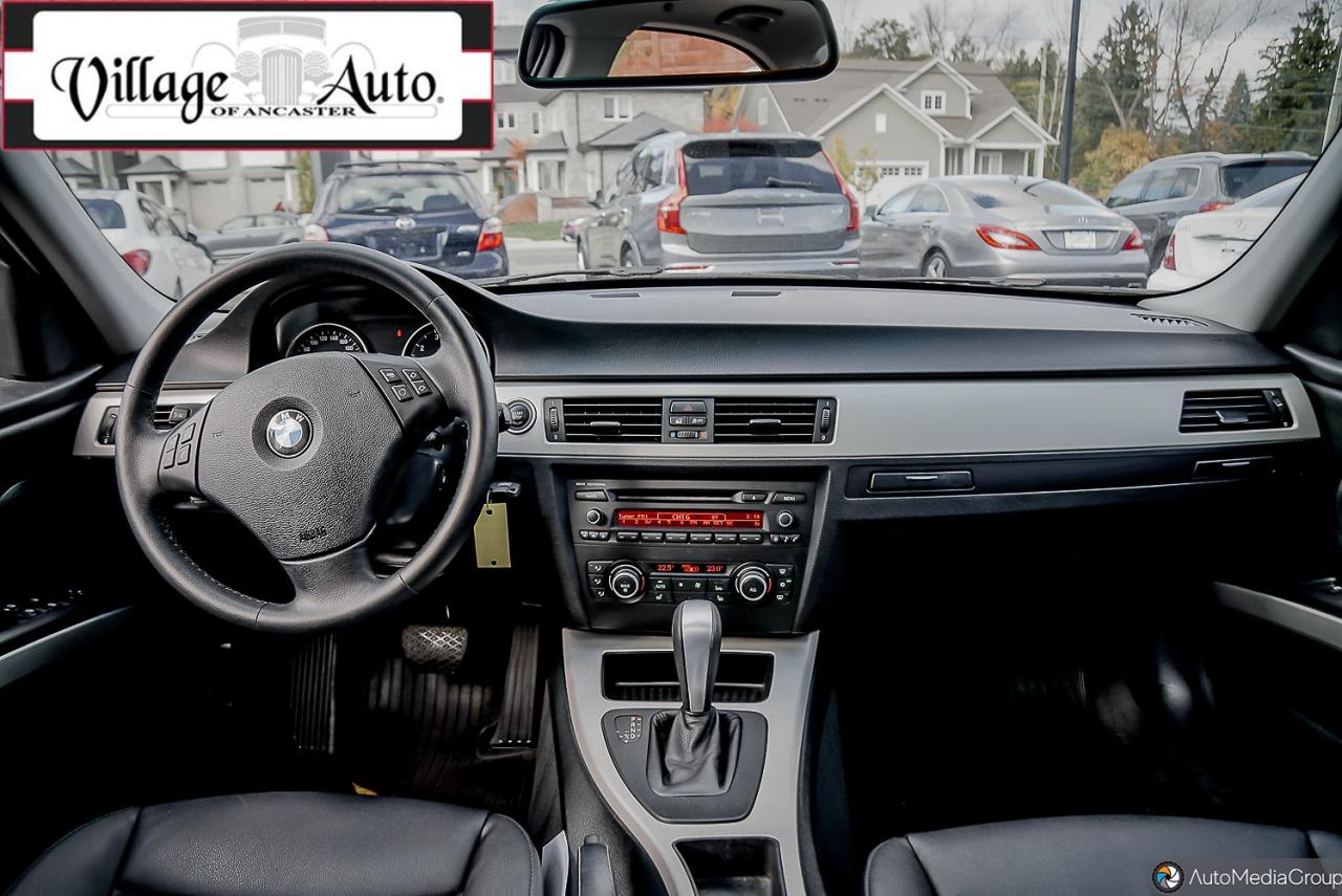 2011 BMW 3 Series 323i - Photo #16