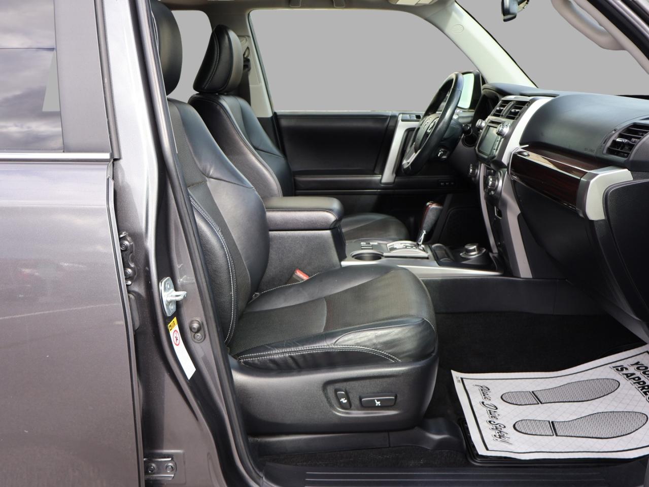 2017 Toyota 4Runner LIMITED 4WD CERTIFIED CAMERA NAV BLUETOOTH LEATHER HEAT/COLD SUNROOF CRUISE ALLOYS - Photo #16