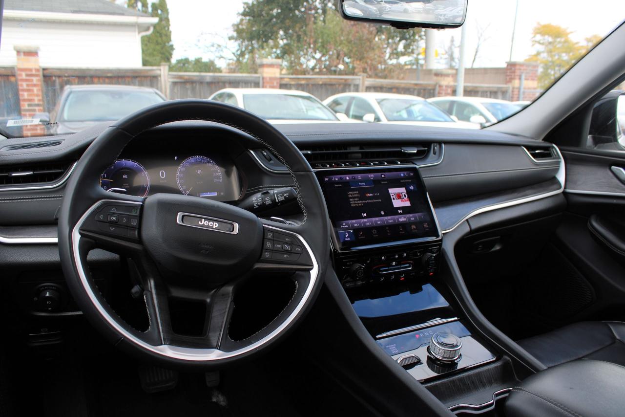 2023 Jeep Grand Cherokee LIMITED 4X4 - Photo #7