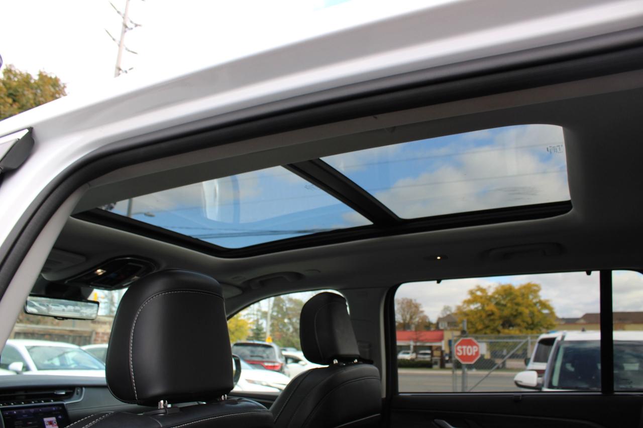 2023 Jeep Grand Cherokee LIMITED 4X4 - Photo #18