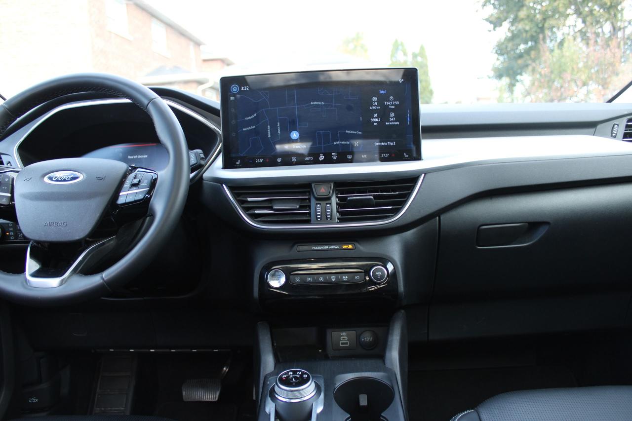 2024 Ford Escape Platinum AWD - Photo #13