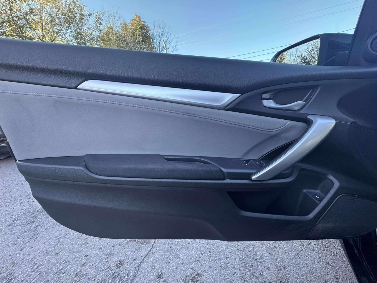 2016 Honda Civic 2dr CVT EX-T - Photo #14