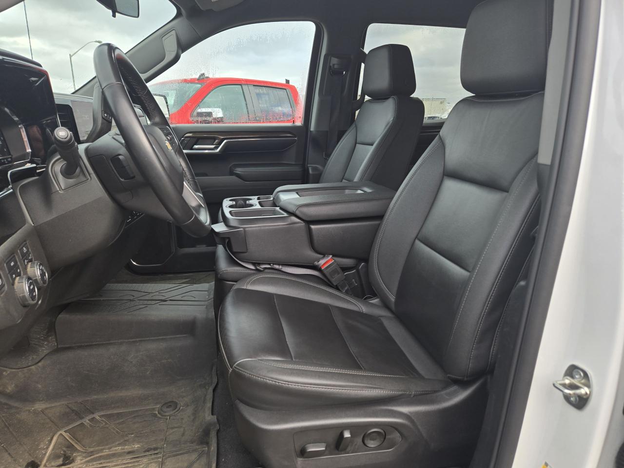 2024 Chevrolet Silverado 1500 LT - Photo #7