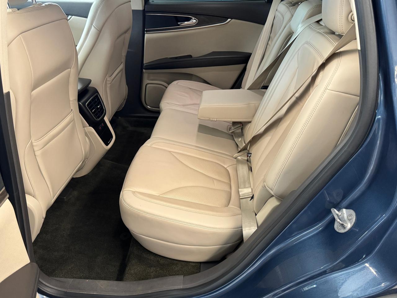 2018 Lincoln MKX AWD Select+Roof+Camera+GPS+CLEAN CARFAX Photo