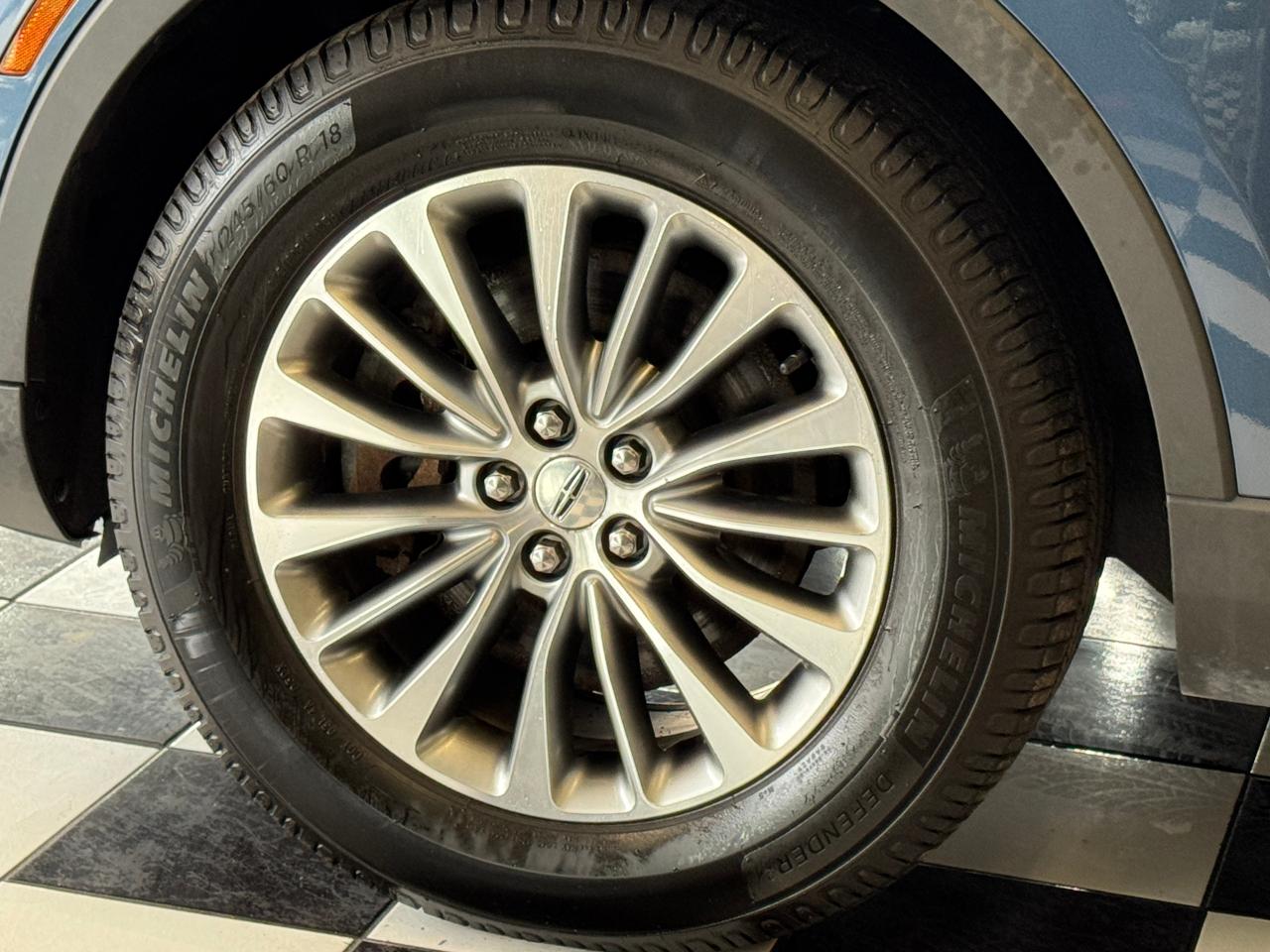 2018 Lincoln MKX AWD Select+Roof+Camera+GPS+CLEAN CARFAX Photo108