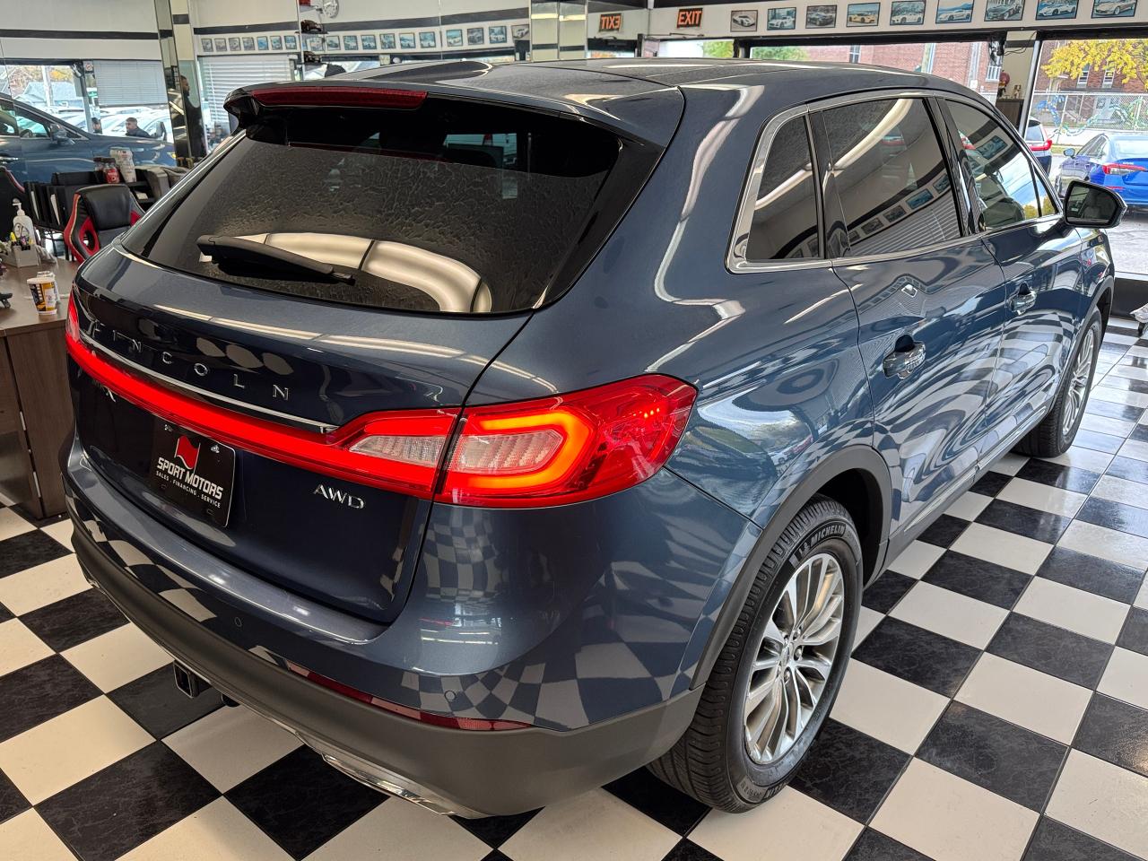 2018 Lincoln MKX AWD Select+Roof+Camera+GPS+CLEAN CARFAX Photo9