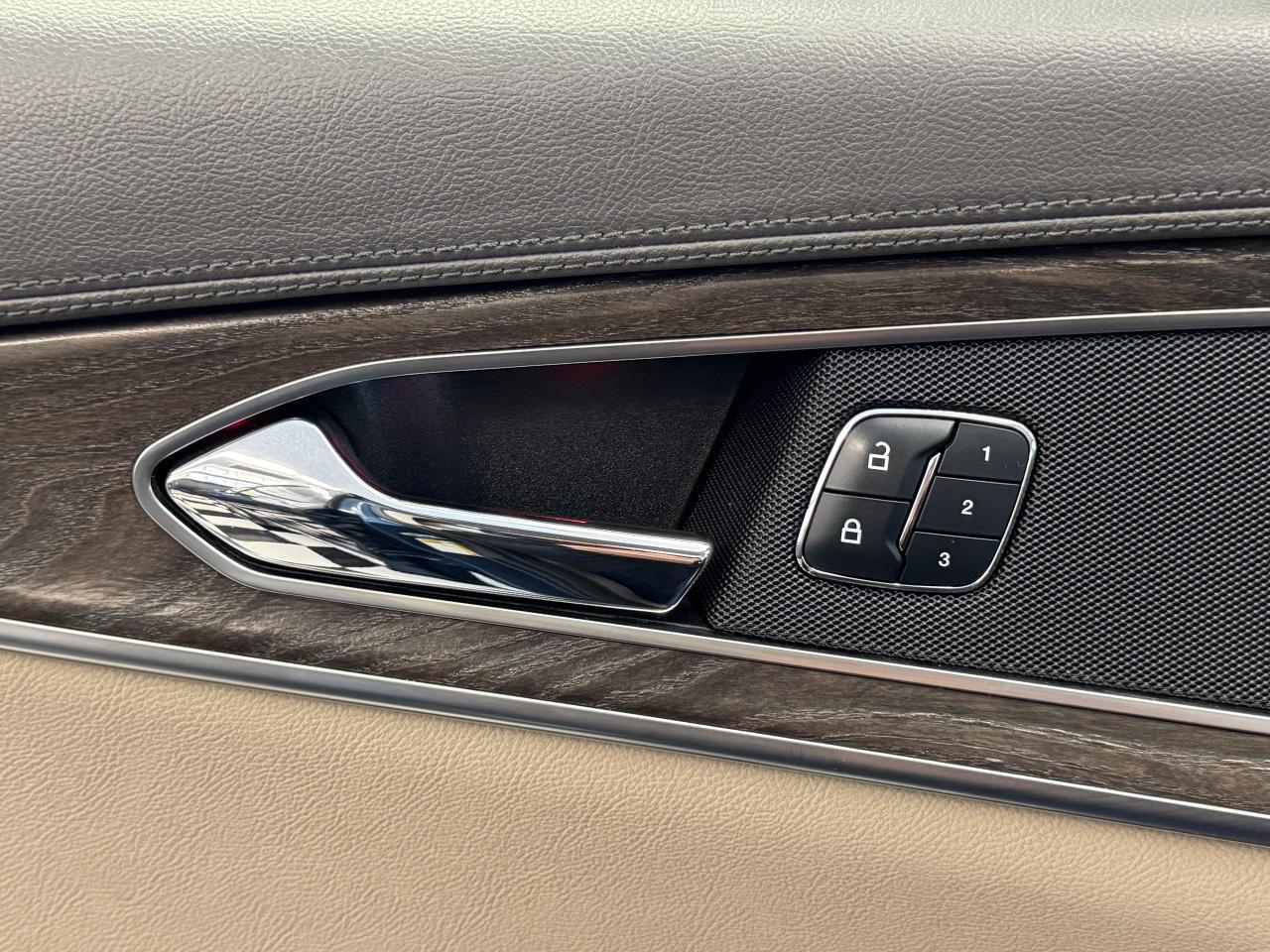 2018 Lincoln MKX AWD Select+Roof+Camera+GPS+CLEAN CARFAX Photo104