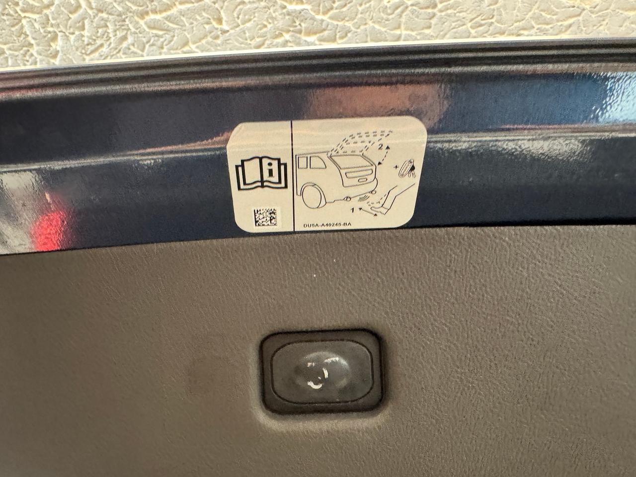 2018 Lincoln MKX AWD Select+Roof+Camera+GPS+CLEAN CARFAX Photo65