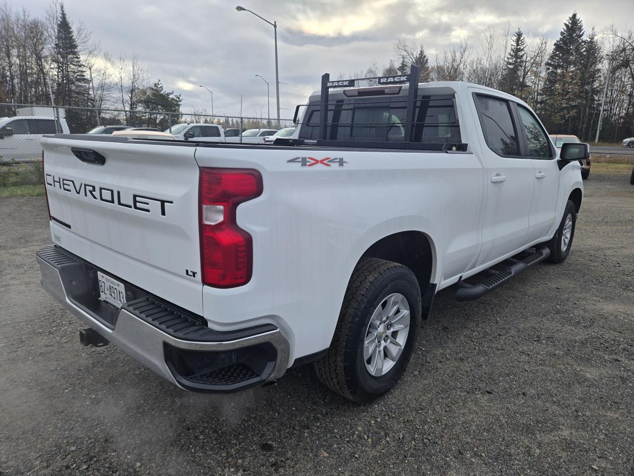 2024 Chevrolet Silverado 1500 LT Photo2