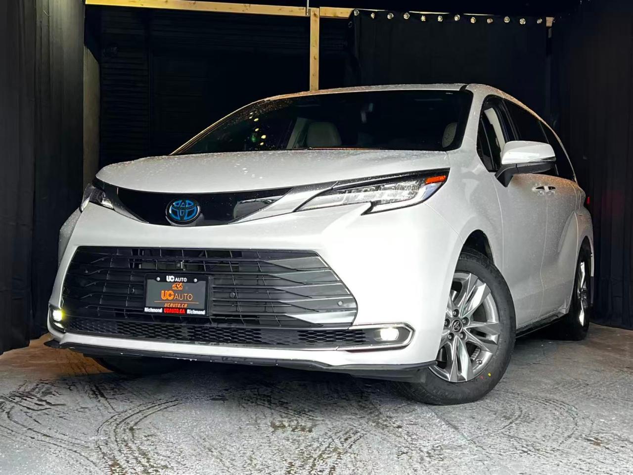 Used 2022 Toyota Sienna LIMITED AWD/ NO ACCIDENT/ BC LOCAL for sale in Richmond, BC