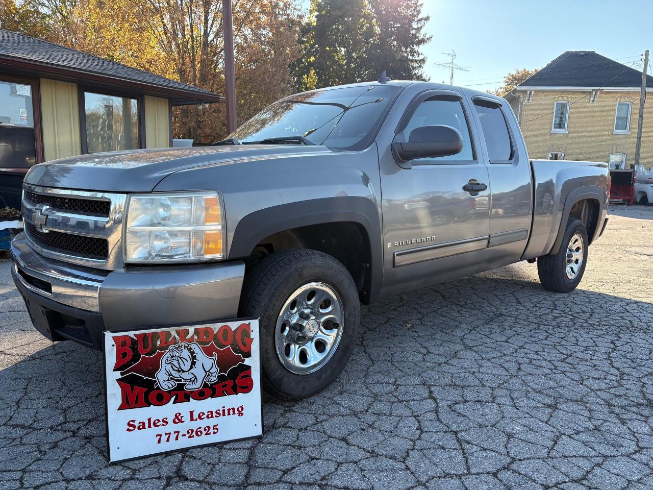 Used 2009 Chevrolet Silverado 1500 LS for sale in Glencoe, ON