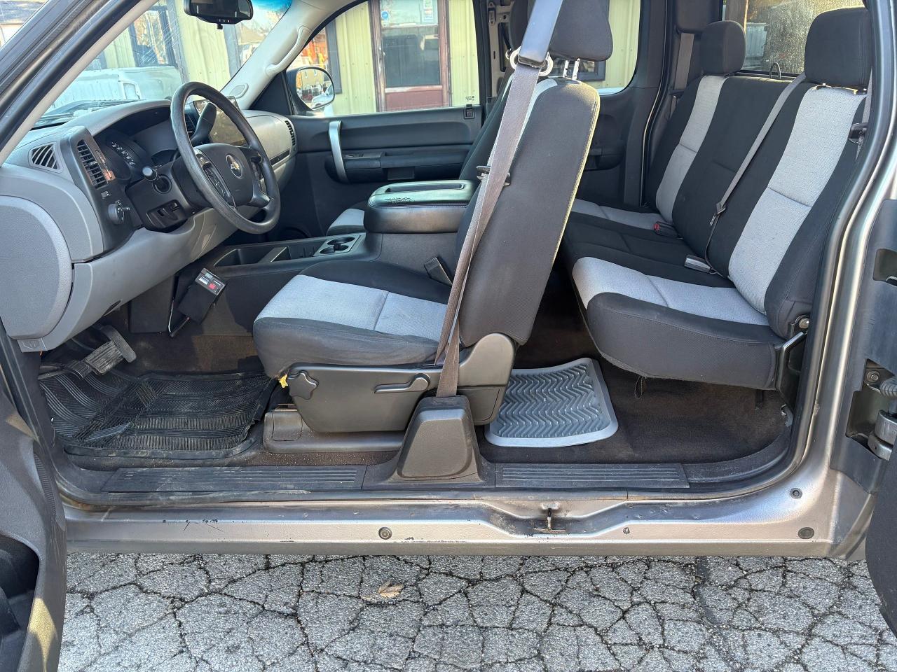 2009 Chevrolet Silverado 1500 LS - Photo #8