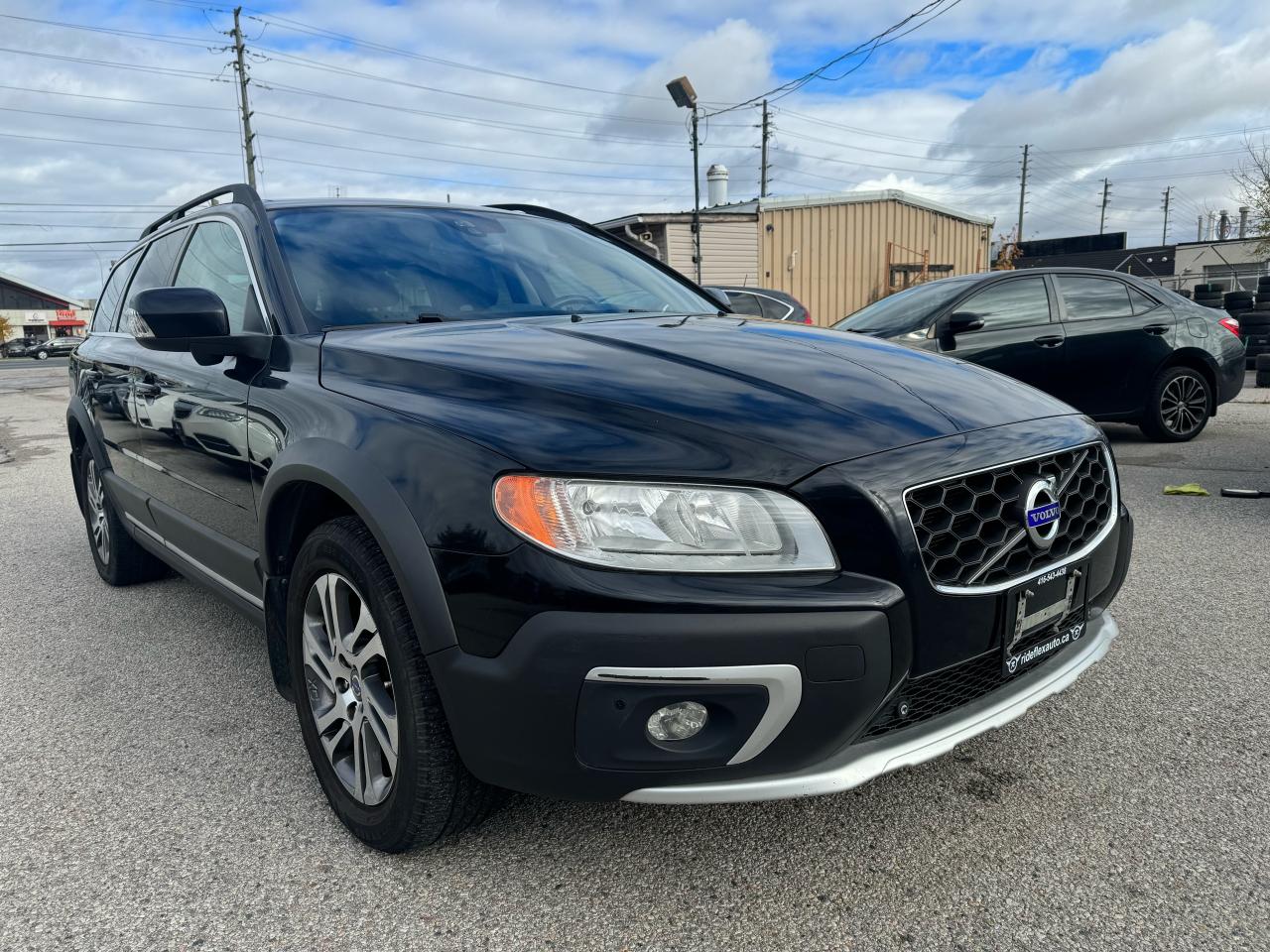 2015 Volvo XC70 T5 Drive-E Premier Plus Photo
