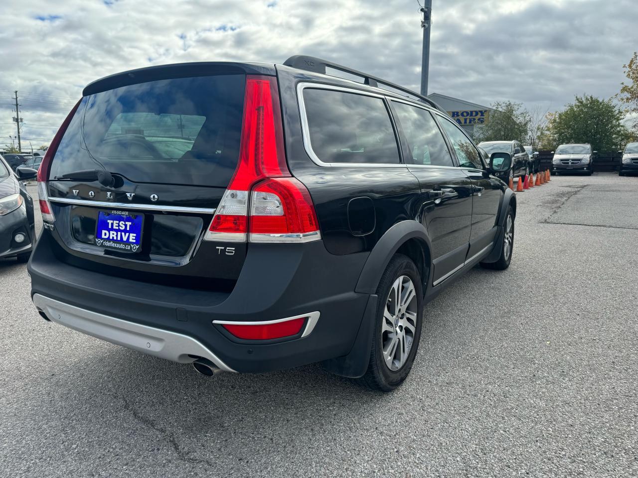 2015 Volvo XC70 T5 Drive-E Premier Plus Photo4