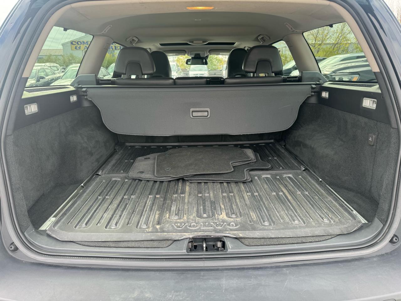 2015 Volvo XC70 T5 Drive-E Premier Plus Photo