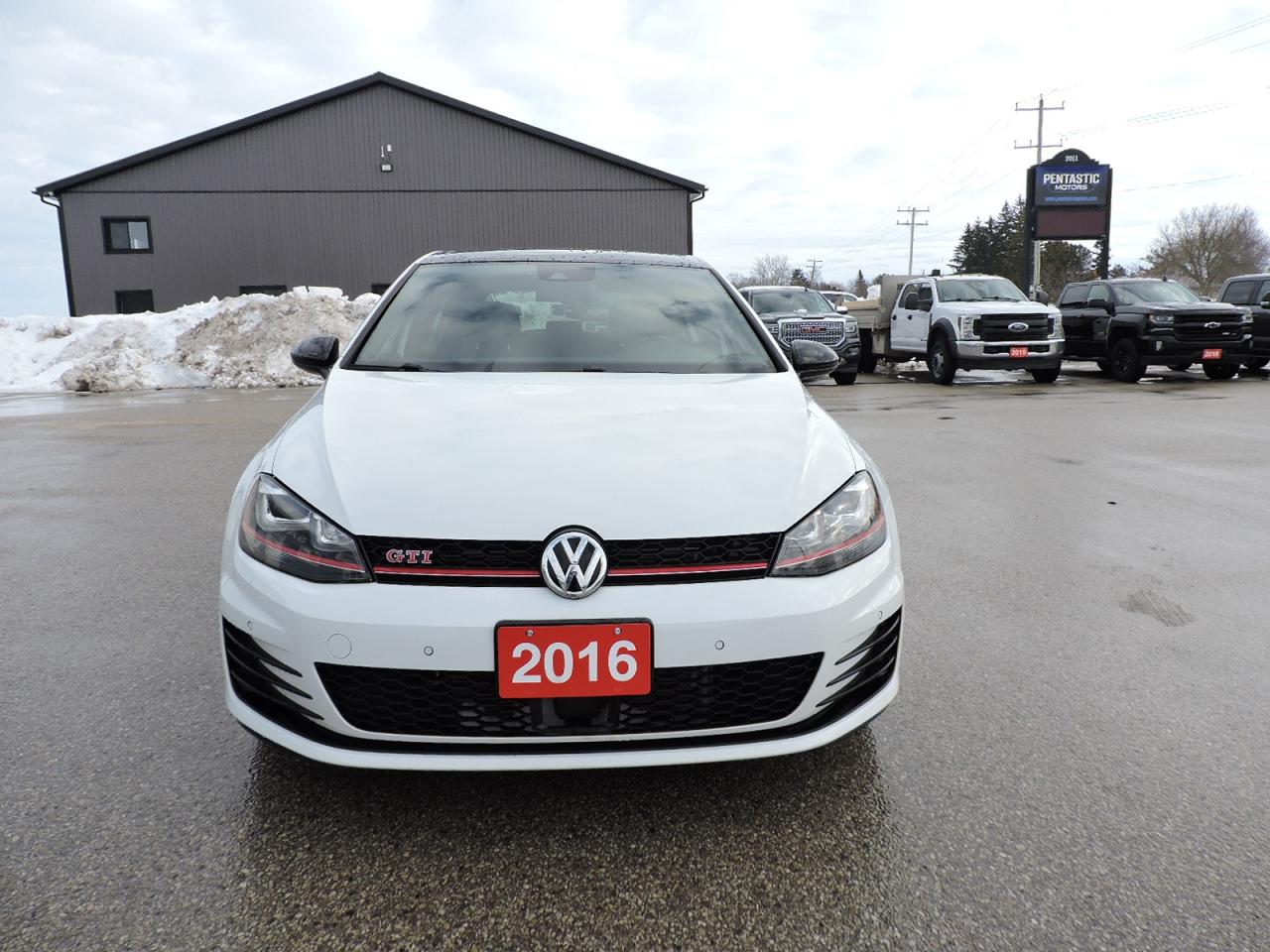 2016 Volkswagen Golf GTI Performance 6-Speed New Tires Only 120000 KM Photo