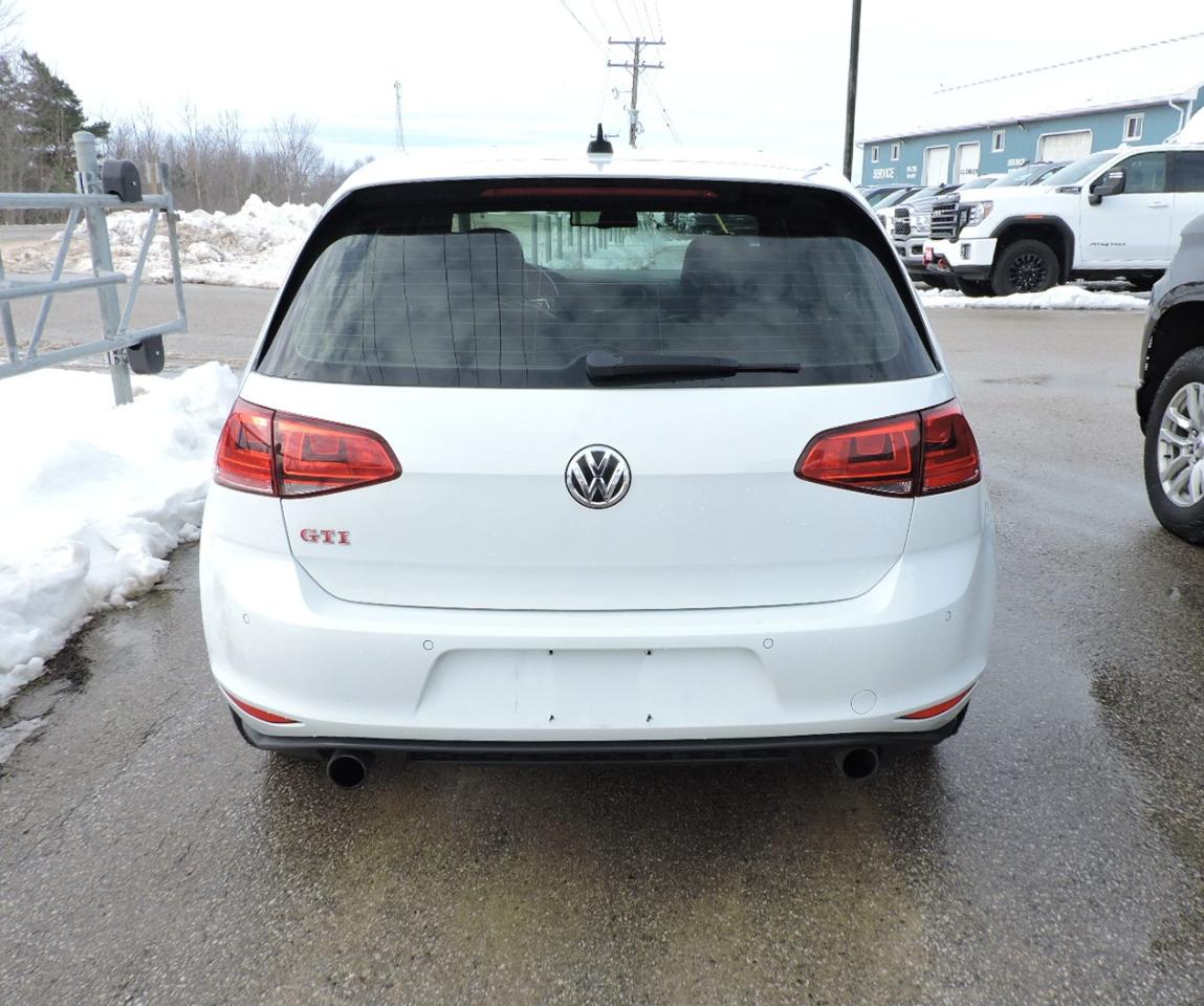 2016 Volkswagen Golf GTI Performance 6-Speed New Tires Only 120000 KM Photo