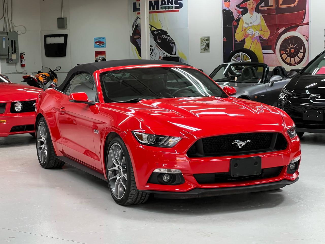 2015 Ford Mustang 2dr Conv GT Premium 5.0 Photo2