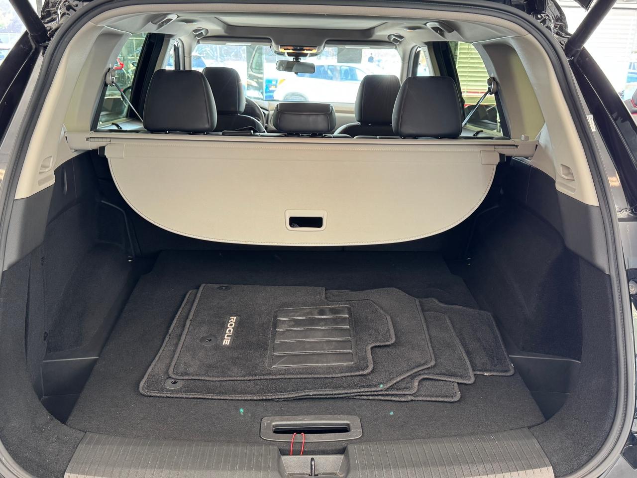 2023 Nissan Rogue SV Premium AWD Midnight Edition+CLEAN CARFAX Photo