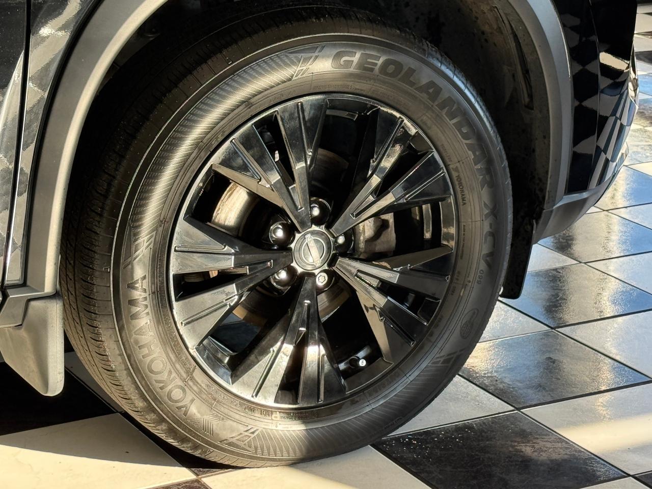 2023 Nissan Rogue SV Premium AWD Midnight Edition+CLEAN CARFAX Photo