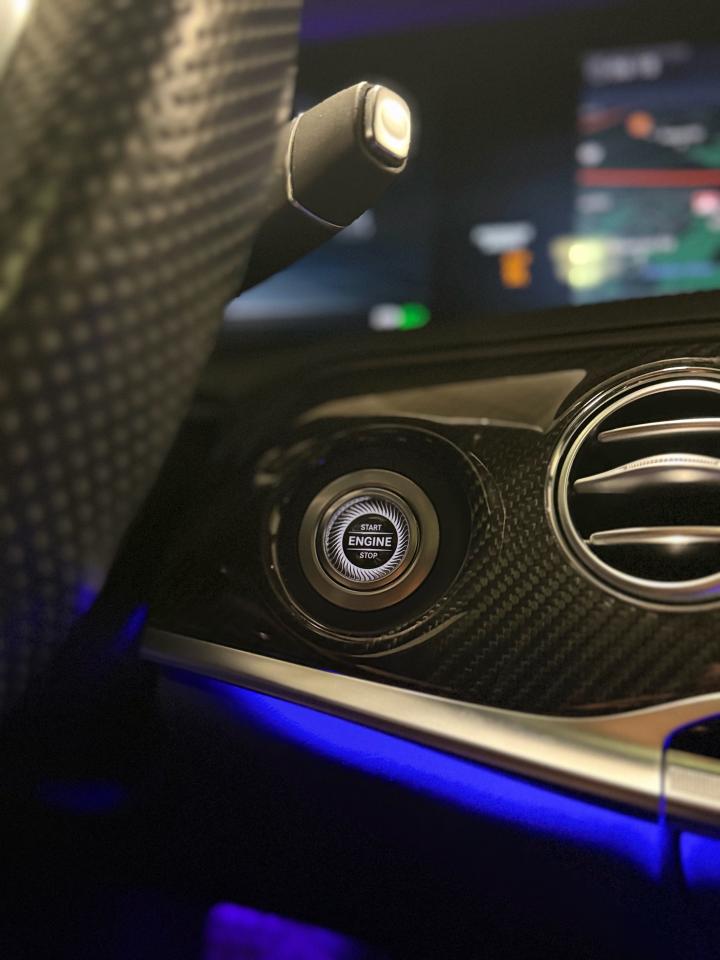 2020 Mercedes-Benz S63 AMG AMG S 63 | CARBON| EXCUTIVE REAR SEATS | NIGHT PKG Photo