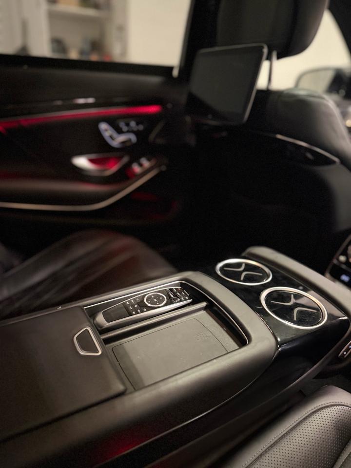 2020 Mercedes-Benz S63 AMG AMG S 63 | CARBON| EXCUTIVE REAR SEATS | NIGHT PKG Photo