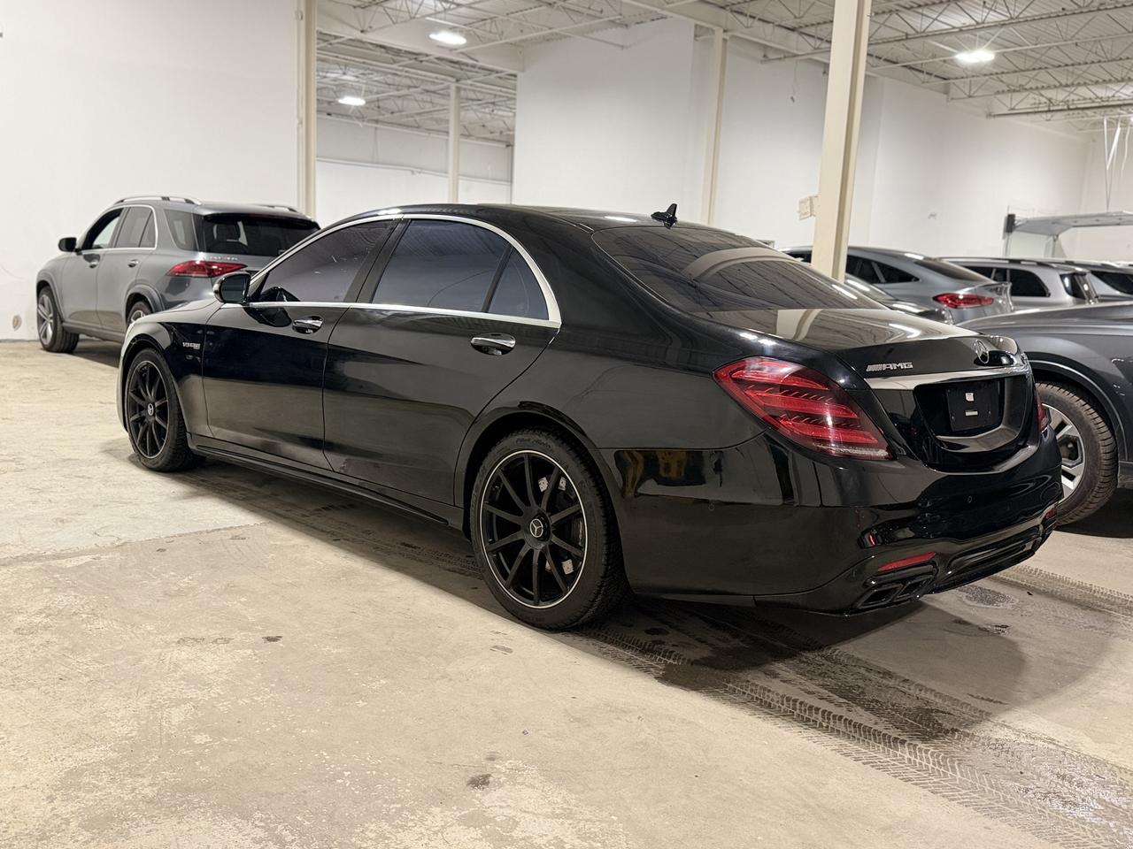 2020 Mercedes-Benz S63 AMG AMG S 63 | CARBON| EXCUTIVE REAR SEATS Photo