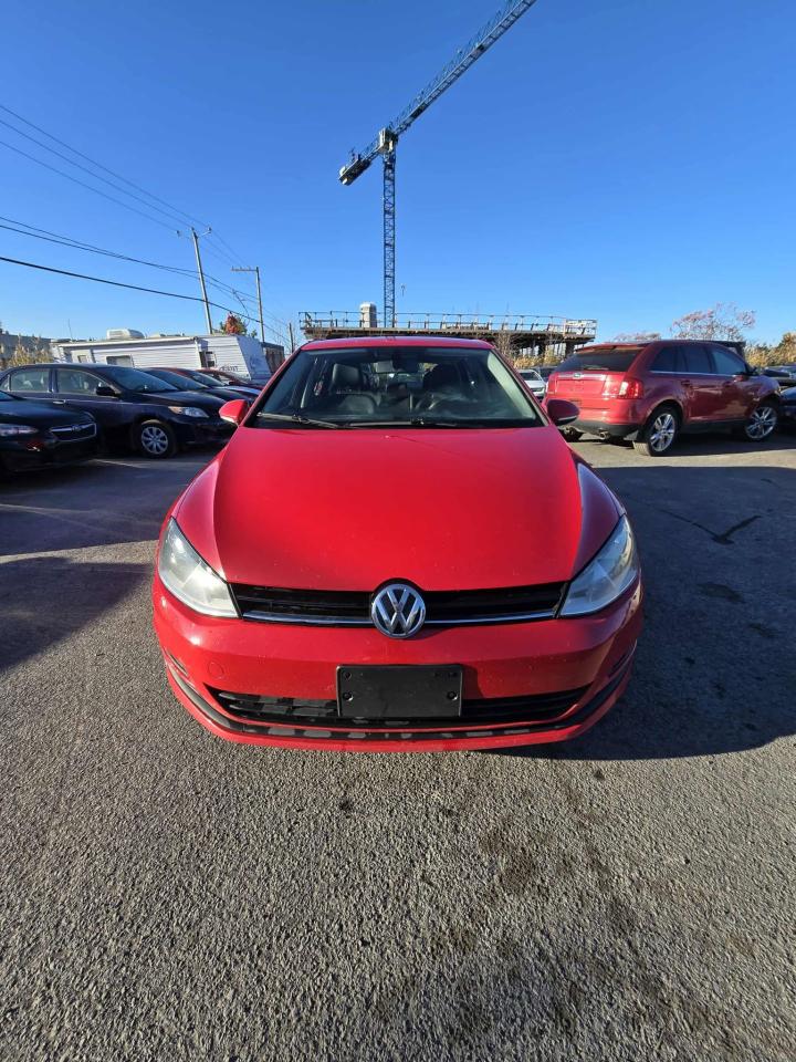 2016 Volkswagen Golf TRENDLINE - Photo #2