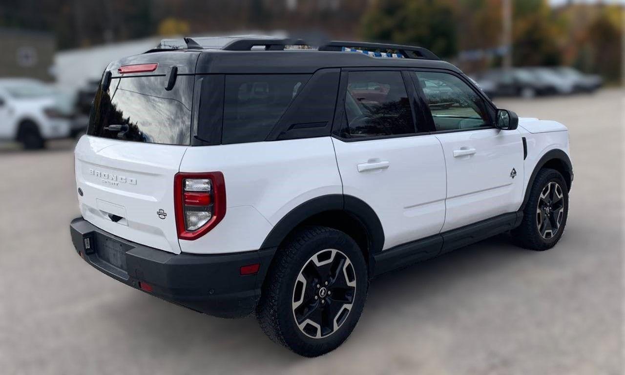 2022 Ford Bronco Sport Outer Banks 4X4 - Photo #2