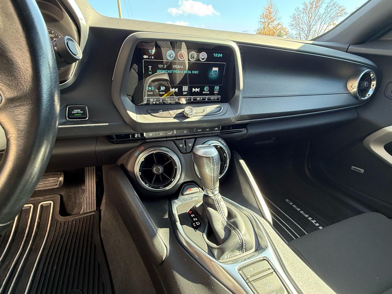 2018 Chevrolet Camaro 1LT - Photo #9