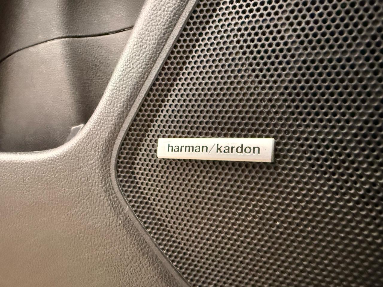 2019 Subaru Outback LIMITED - Photo #16