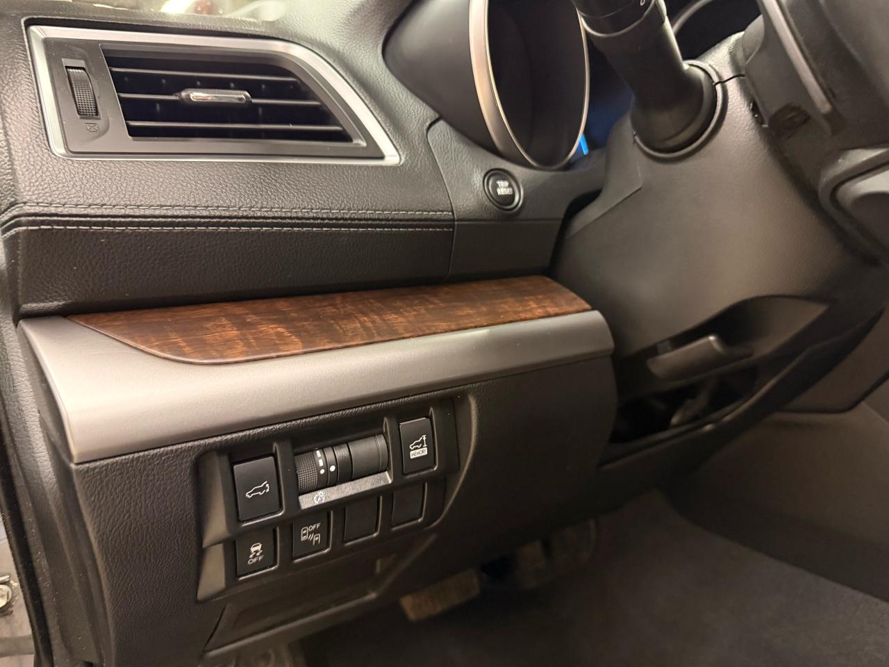 2019 Subaru Outback LIMITED - Photo #17