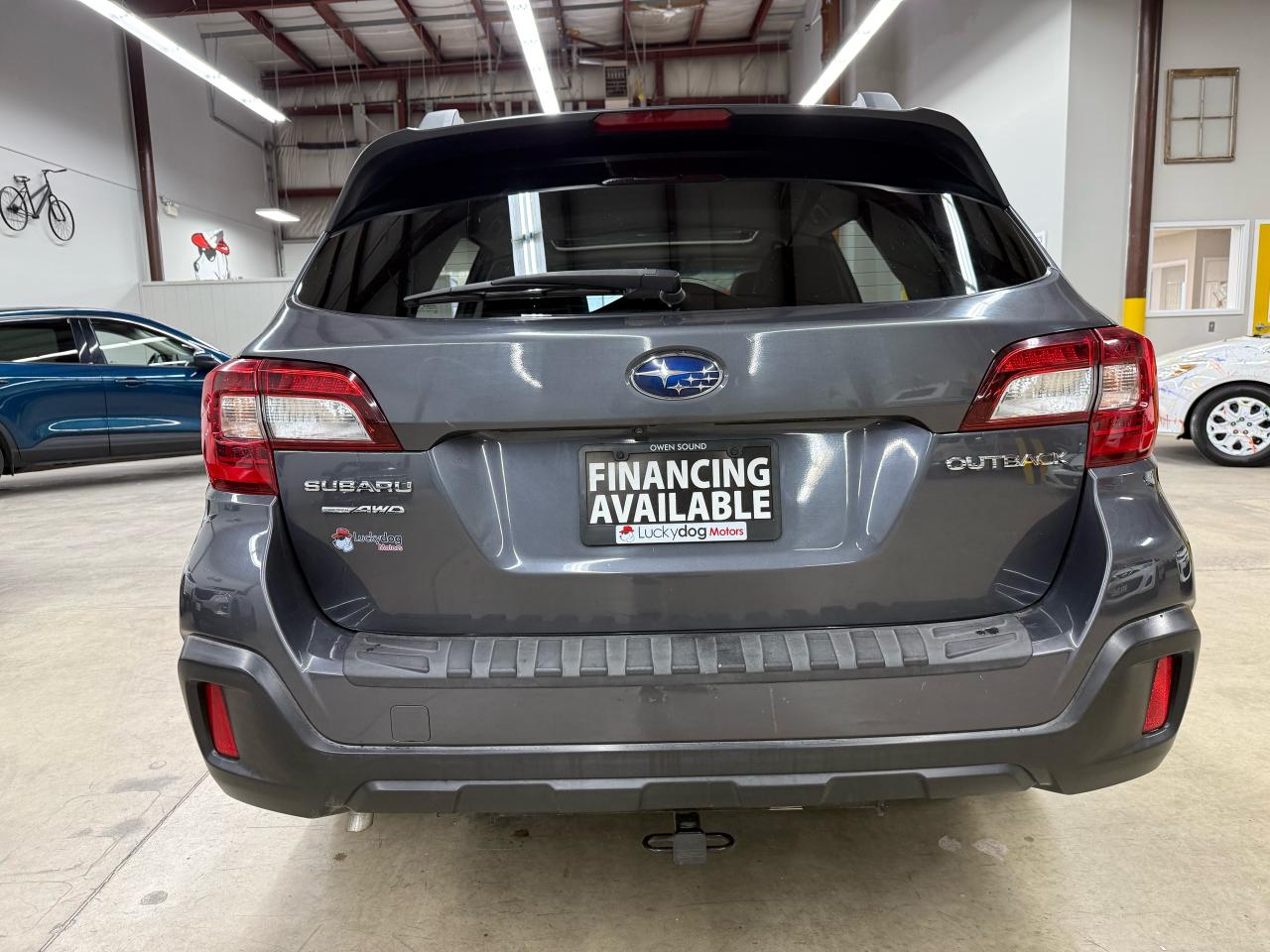 2019 Subaru Outback LIMITED - Photo #4