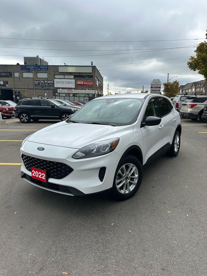 2022 Ford Escape SE Photo
