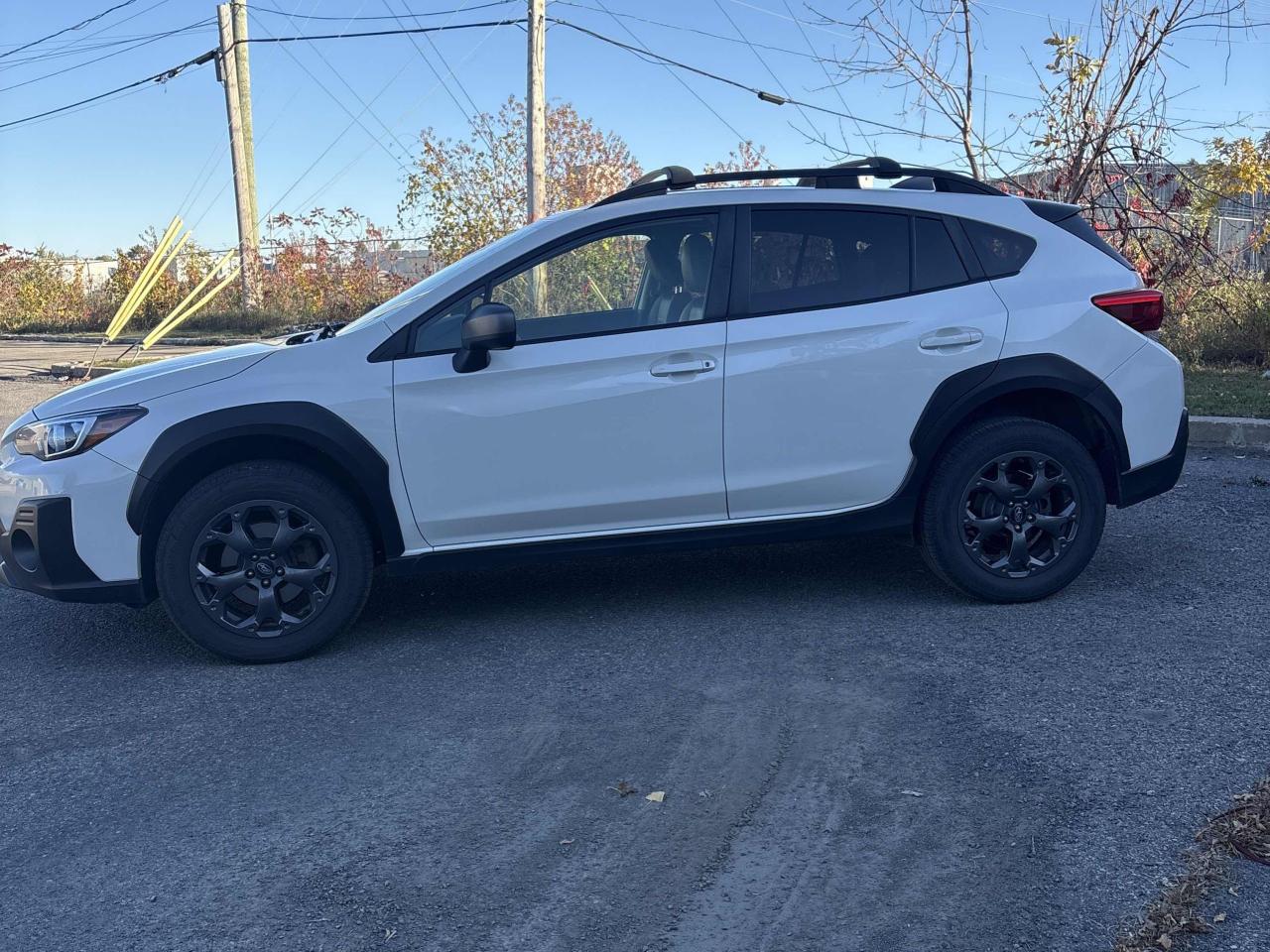 2023 Subaru Crosstrek OUTDOOR ONLY 34K! LEATHER, HEATED SEATS & STR WHL! Photo3