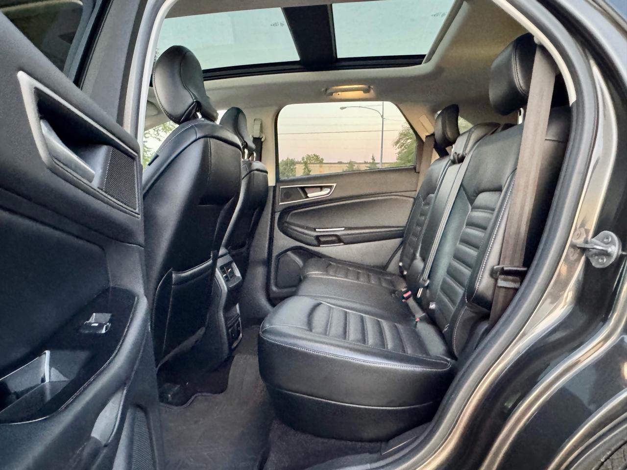 2016 Ford Edge SE Loaded / Navigation / Certified Photo3