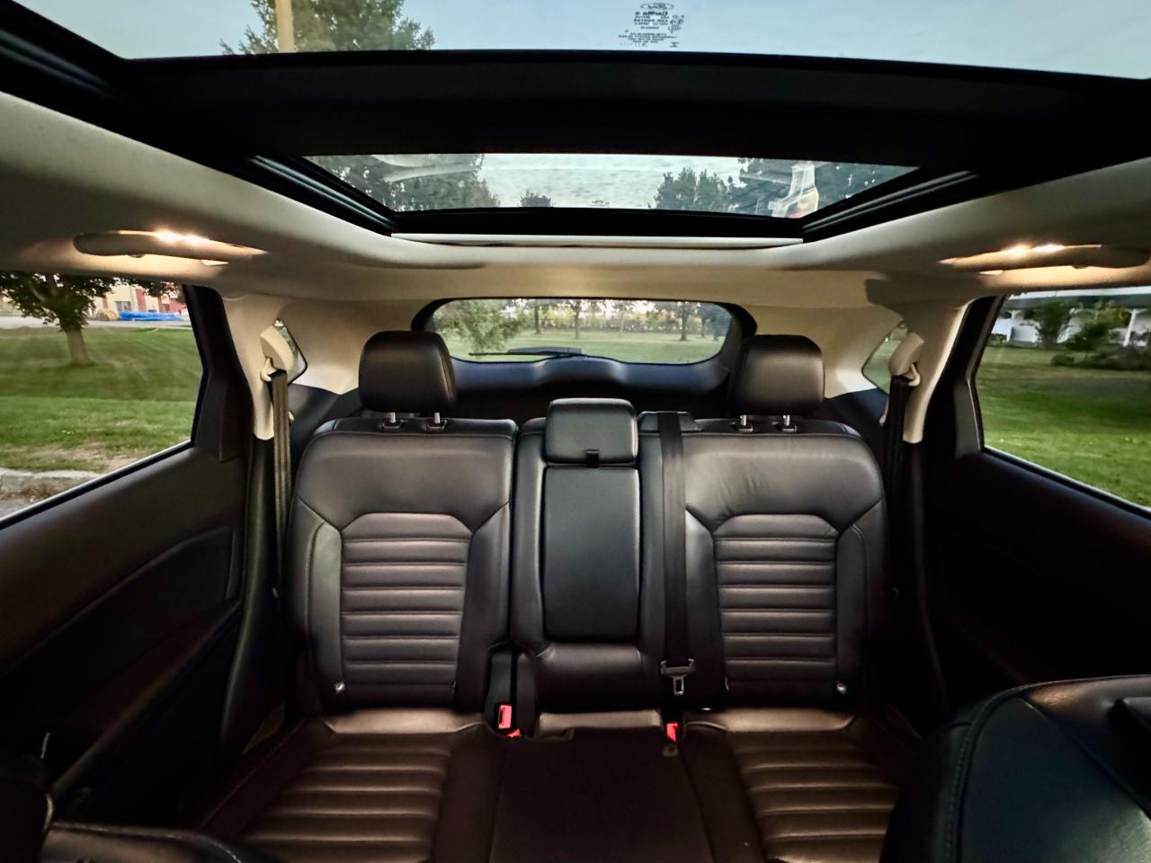 2016 Ford Edge SE Loaded / Navigation / Certified - Photo #12