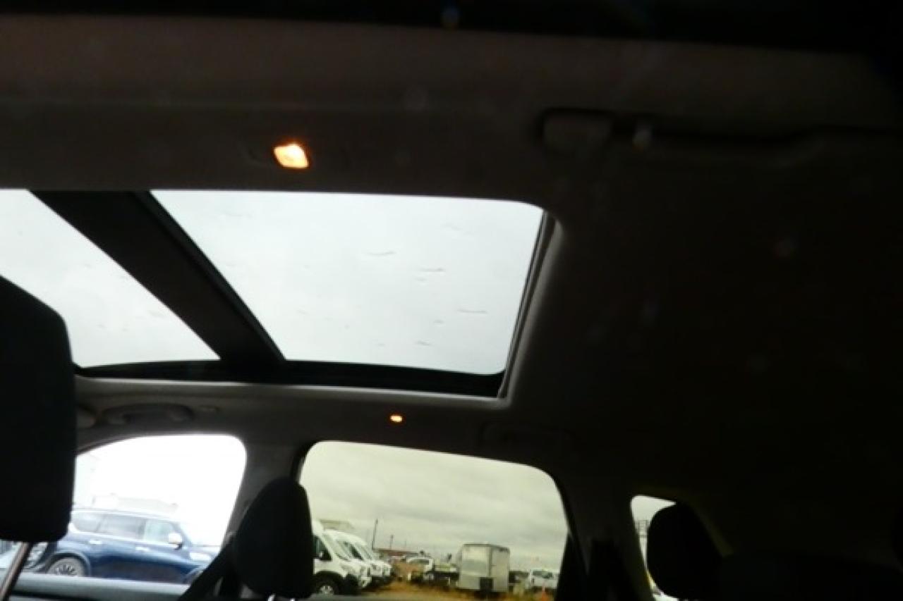 2024 Nissan Rogue SV AWD w/Htd cloth, moonroof, BUC - Photo #17