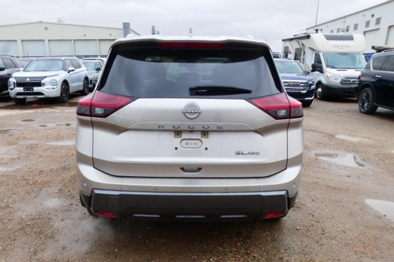 2024 Nissan Rogue SL AWD w/Htd Leather, pano S/R, NAV, BUC - Photo #7