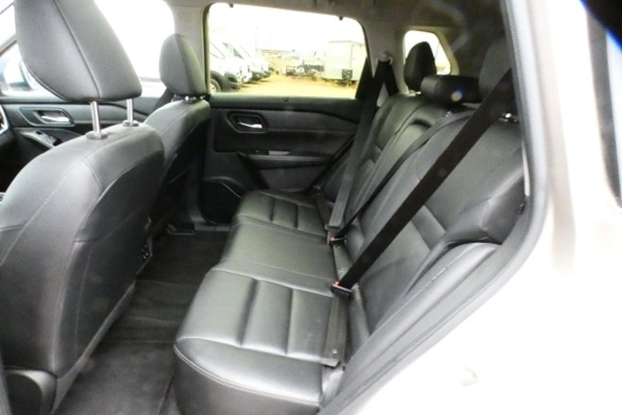 2024 Nissan Rogue SL AWD w/Htd Leather, pano S/R, NAV, BUC - Photo #10