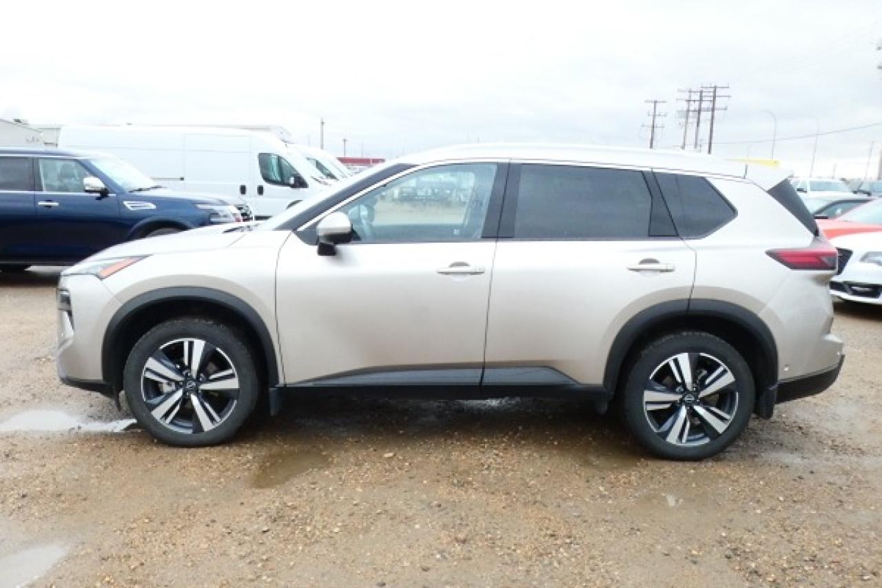 2024 Nissan Rogue SL AWD w/Htd Leather, pano S/R, NAV, BUC
