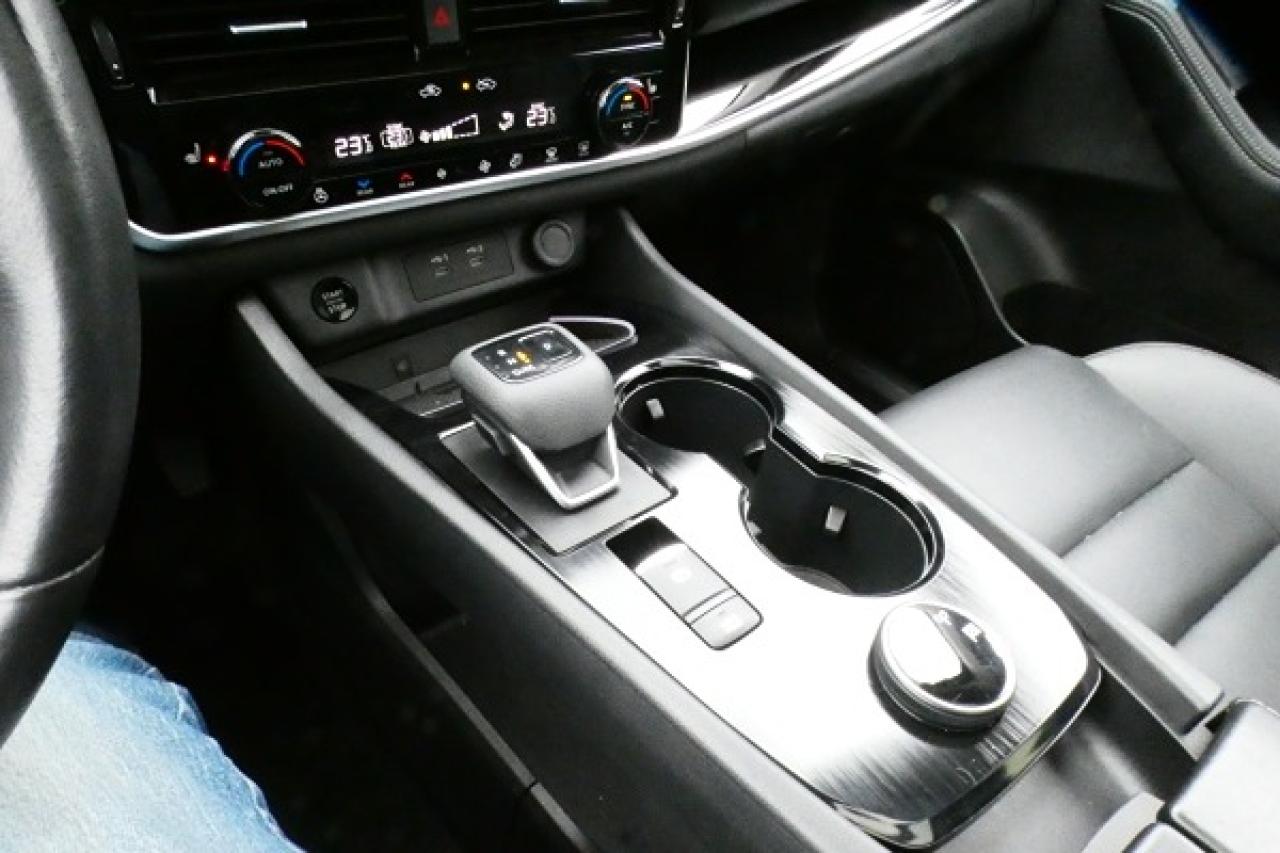 2024 Nissan Rogue SL AWD w/Htd Leather, pano S/R, NAV, BUC - Photo #17