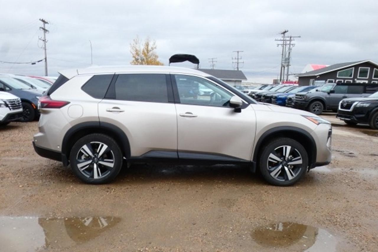 2024 Nissan Rogue SL AWD w/Htd Leather, pano S/R, NAV, BUC - Photo #5