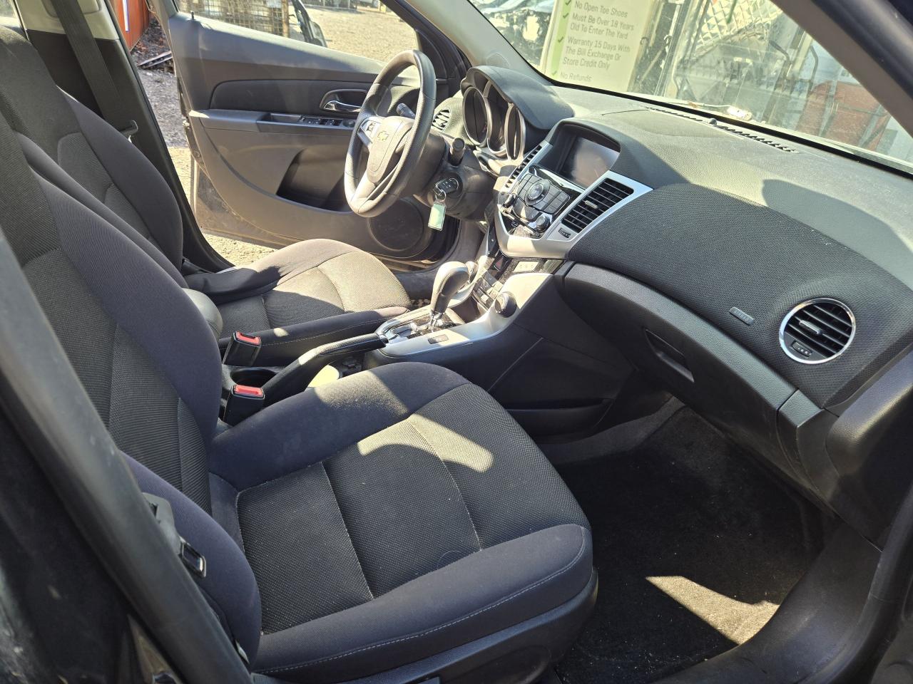 2015 Chevrolet Cruze 1LT - Photo #10