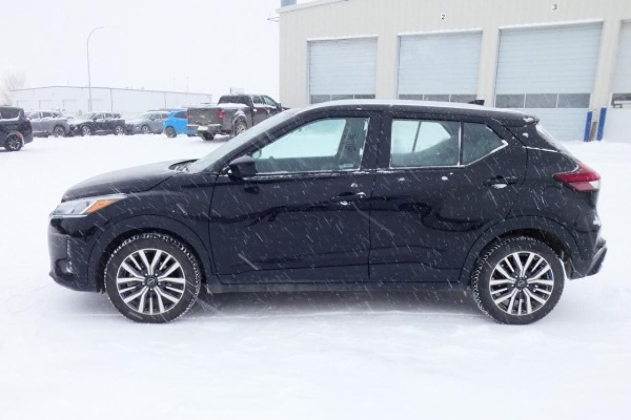 2024 Nissan Kicks SV FWD w/Htd cloth, BUC - Photo #1