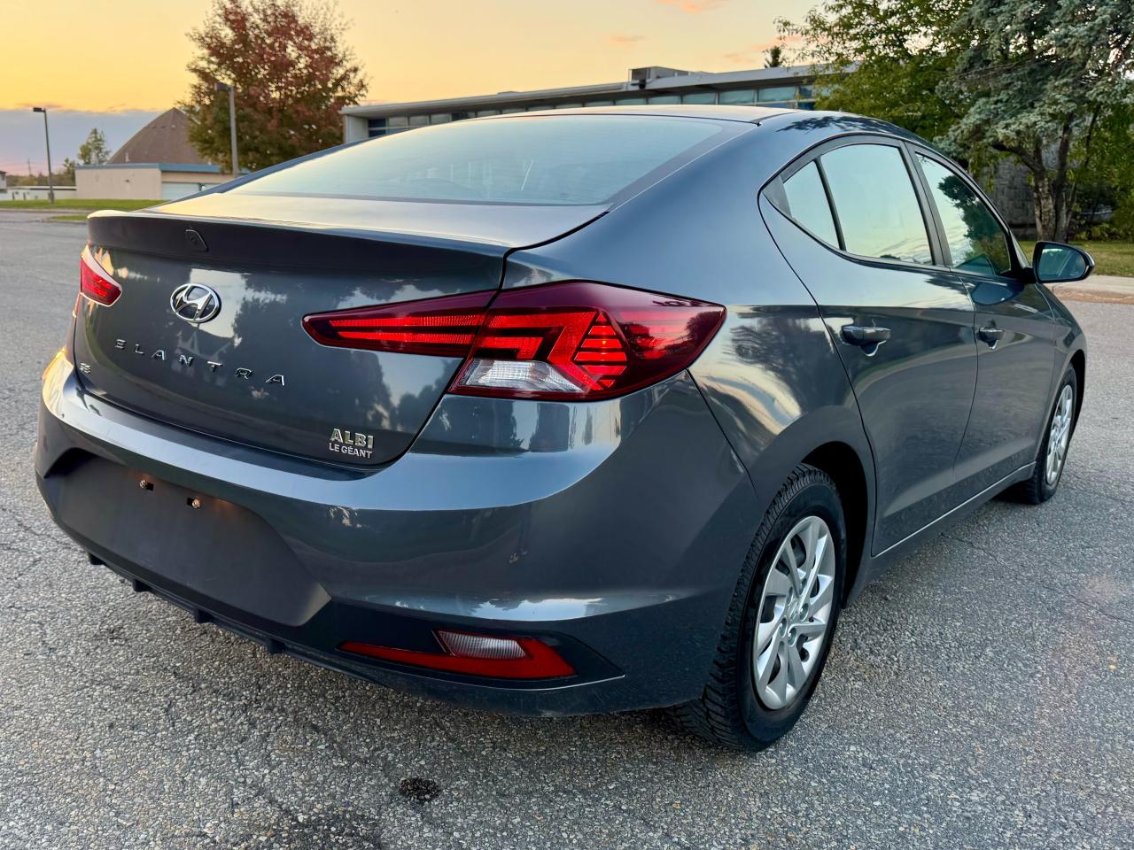 2020 Hyundai Elantra Essential IVT - Photo #11