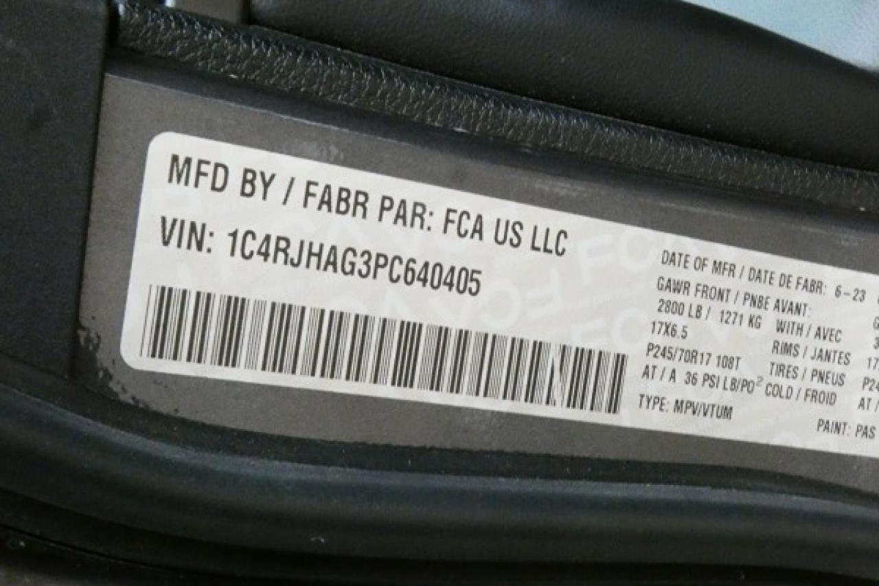 2023 Jeep Grand Cherokee Laredo 4x4 w/Htd cloth, S/R, BUC - Photo #21