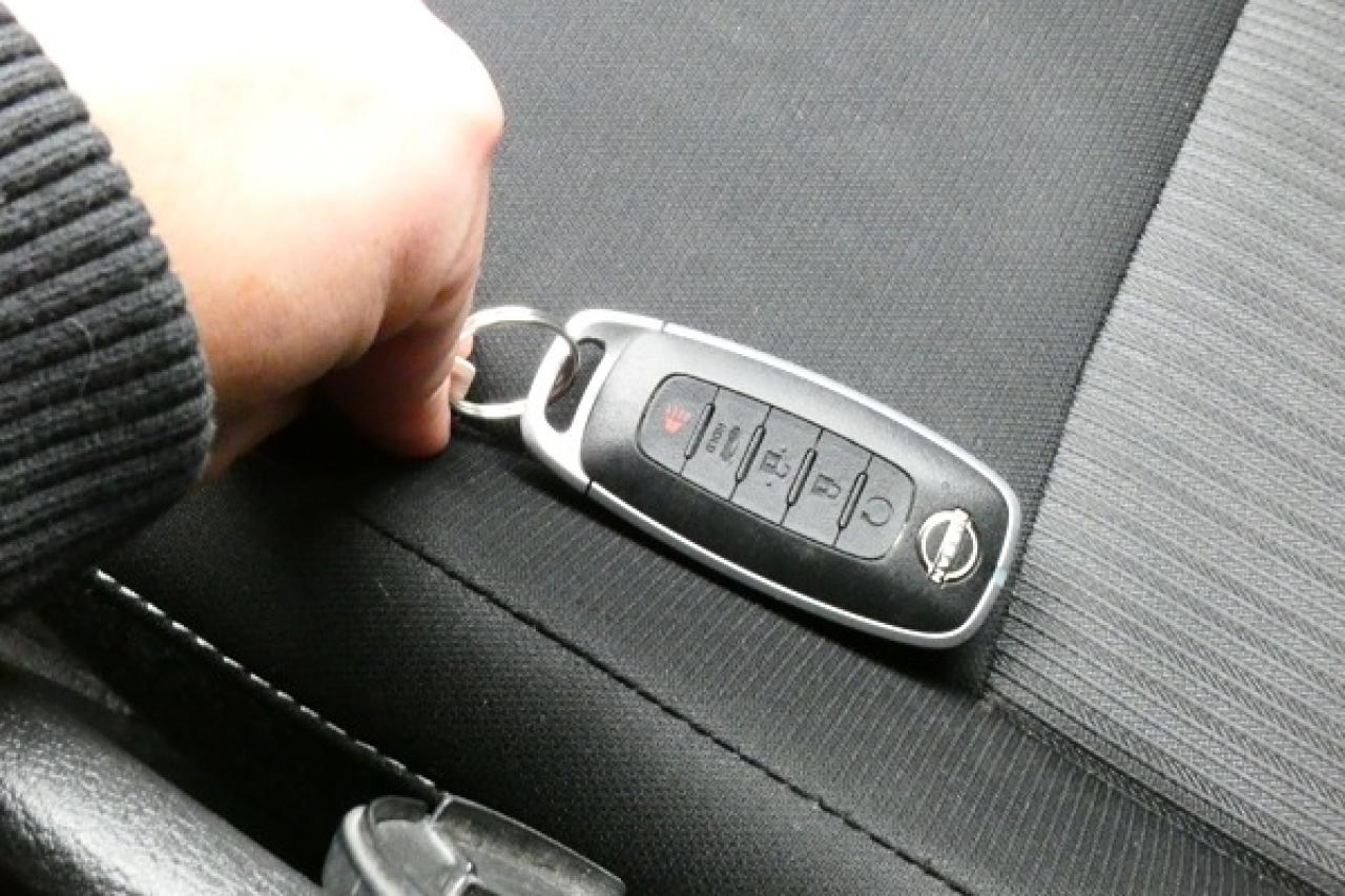 2024 Nissan Sentra SV w/Htd cloth, BUC - Photo #18